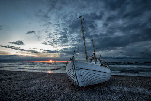 http://www.justwalkedby.com/2012/06/fishing-boat-on-slettestrand/
